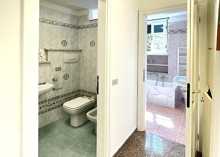 Casa Dei Fiordalisi * Rapallo